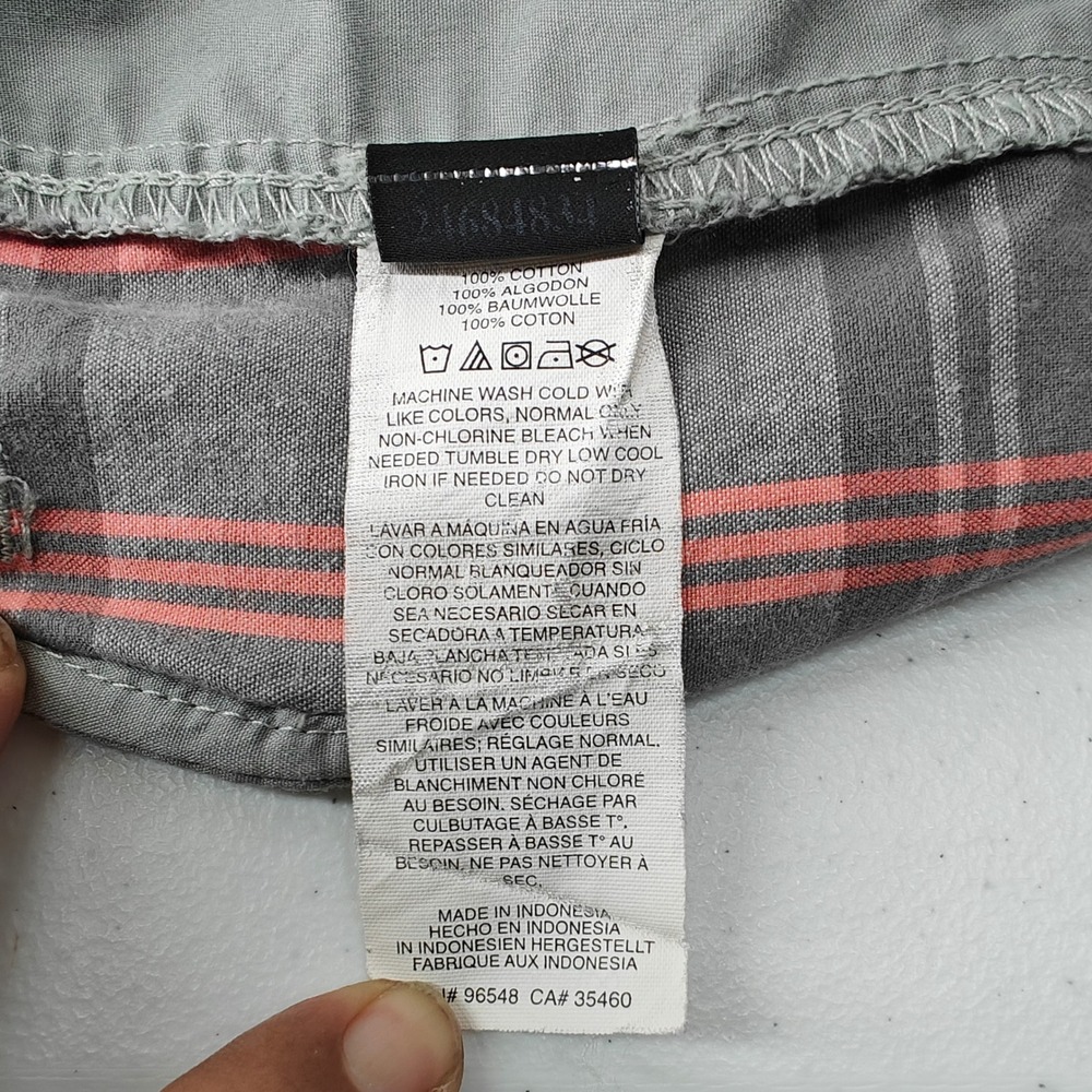 Oakley Shorts Mens 38 Gray Plaid Regular Fit Cotton Casual Summer Golf - Picture 4 of 11